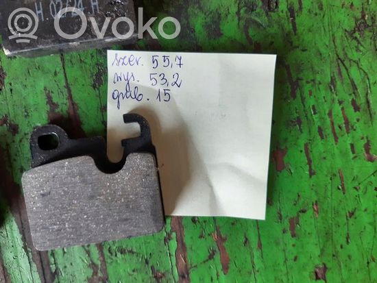 BMW 5 E12 Brake pads (rear) MDB1116