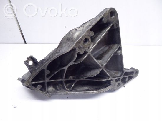 BMW 3 E90 E91 Engine mounting bracket 6760309