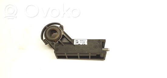 BMW X4 F26 Intercooler pipe mounting bracket 8519132