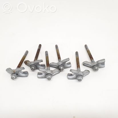 BMW X5 E70 Fuel Injector clamp holder