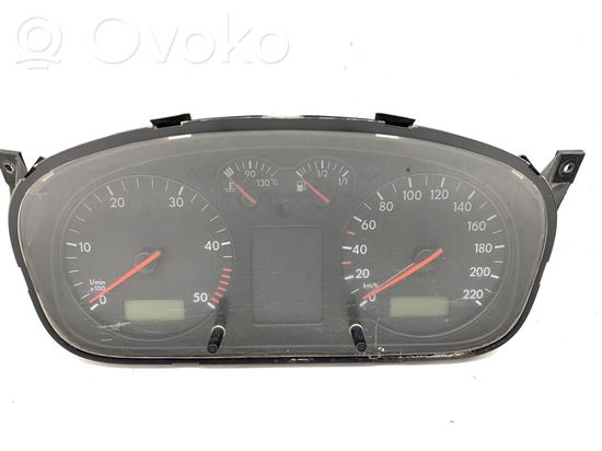 Volkswagen Multivan T5 Speedometer (instrument cluster) 7D0920801B