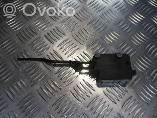 BMW 3 E46 Fuel tank cap lock