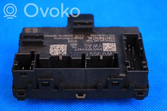 Audi A4 S4 B9 Door control unit/module 8W0959592H