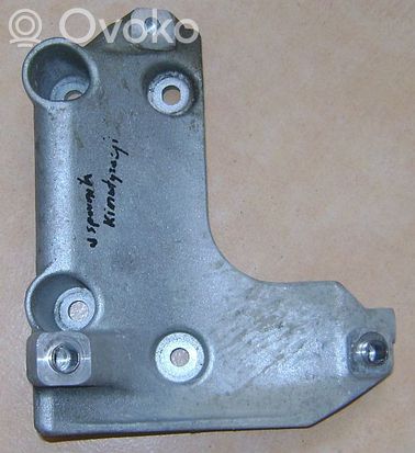 BMW 3 E90 E91 A/C compressor mount bracket 7505980