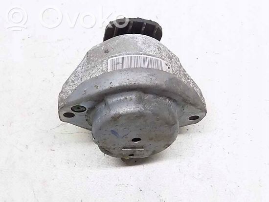 BMW 5 E60 E61 Engine mount bracket 6769874