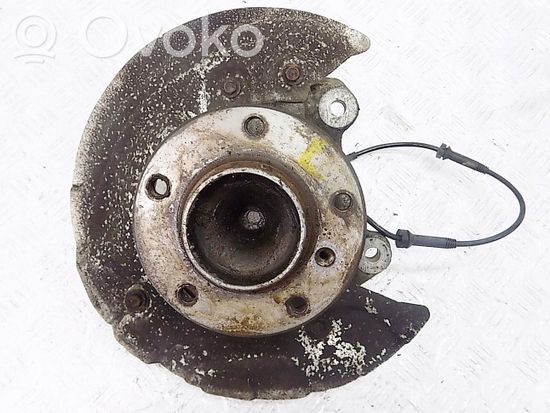 BMW 3 E90 E91 Front wheel hub 6764443