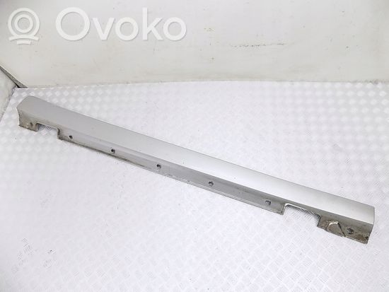 Mercedes-Benz E W212 Sill