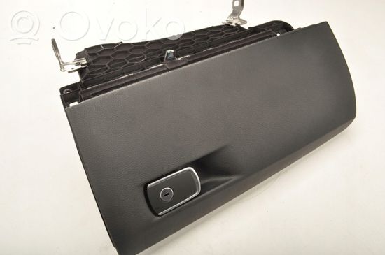 BMW 4 F32 F33 Glove box