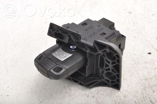 BMW 3 E90 E91 Ignition key card reader 6954720