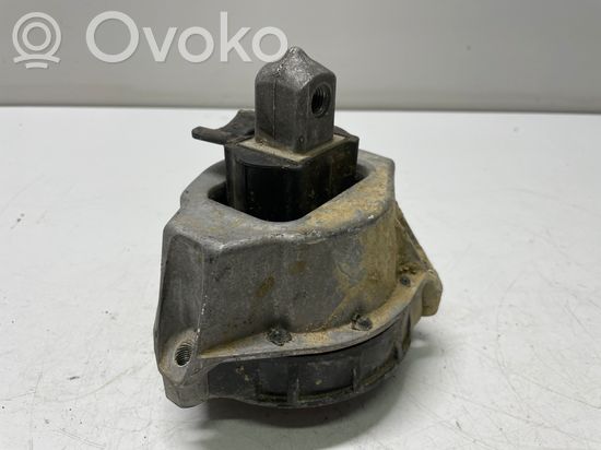 BMW 3 G20 G21 Engine mount bracket 6860494