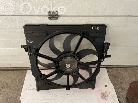 BMW X5 E70 Radiator cooling fan shroud 56057110