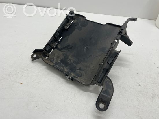 Audi A5 Other engine bay part 8W0907647A