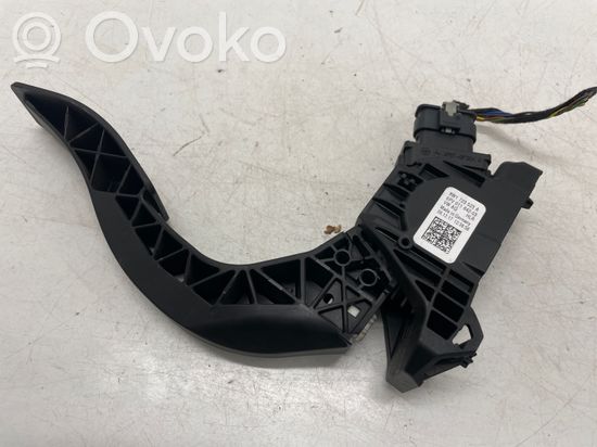 Audi A5 Accelerator throttle pedal 8W1723523A