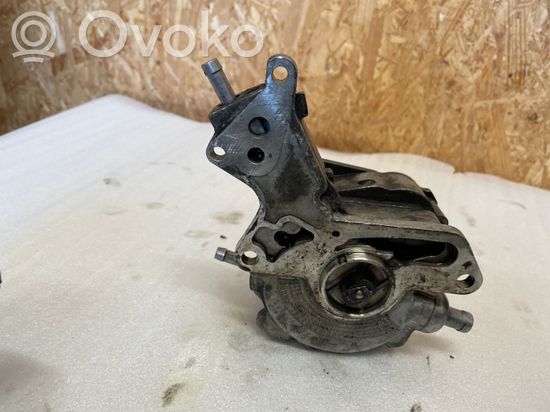 Volkswagen Golf Plus Vacuum pump 038145209