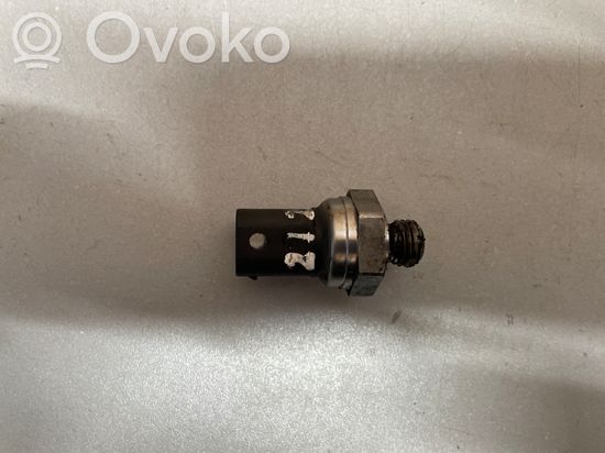 Mercedes-Benz E W212 Sensor A6519050200