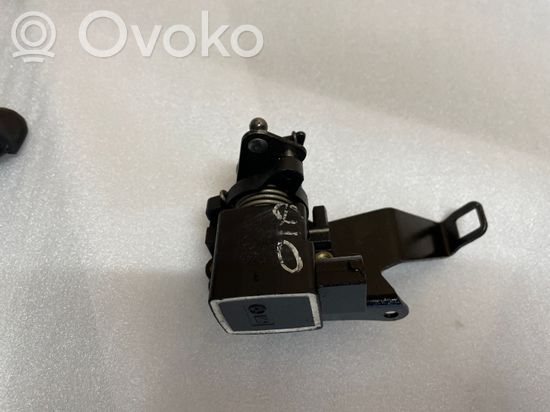 Mercedes-Benz E W210 Acceleration sensor A0125423317