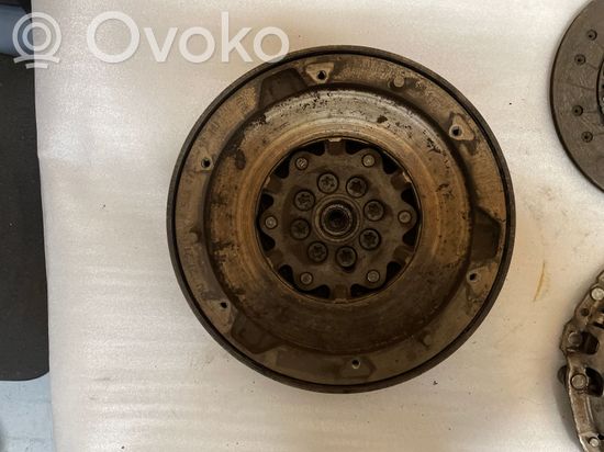 BMW 3 E90 E91 Clutch set kit 4588471 7615632 7603849