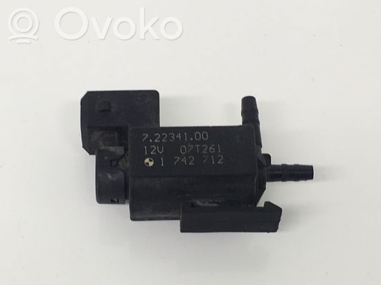 BMW 5 E60 E61 Vacuum valve 722341