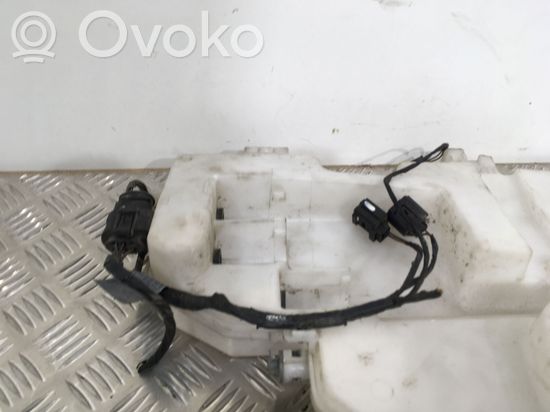 BMW X5 E70 Lamp washer fluid tank 7190998