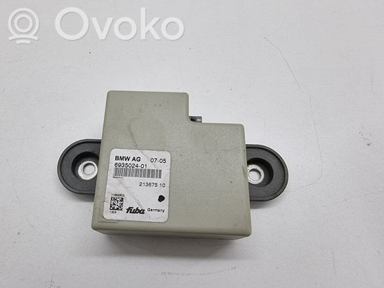 BMW 5 E60 E61 Aerial antenna amplifier 693502401 6935024