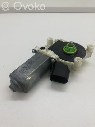BMW 5 E60 E61 Front door window regulator motor 6922268 6922268