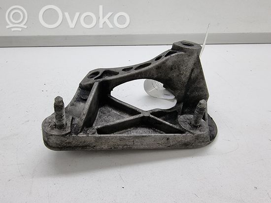 BMW 7 E65 E66 Engine mounting bracket 6758427 6758427