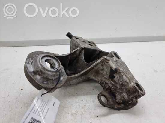 Audi A4 S4 B7 8E 8H Engine mounting bracket 8E0199352N 8E0199352N