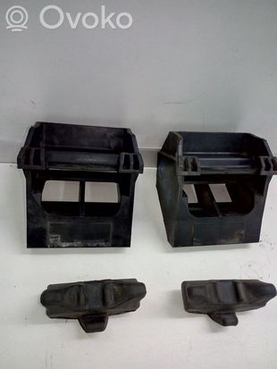 BMW 5 E60 E61 Radiator mount bracket 7542517 7542516