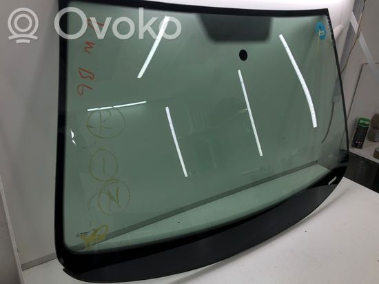 Volkswagen PASSAT B6 Front windscreen/windshield window