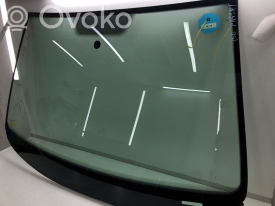 Volkswagen PASSAT B6 Front windscreen/windshield window