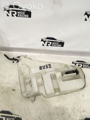 BMW 5 F10 F11 Windshield washer fluid reservoir/tank