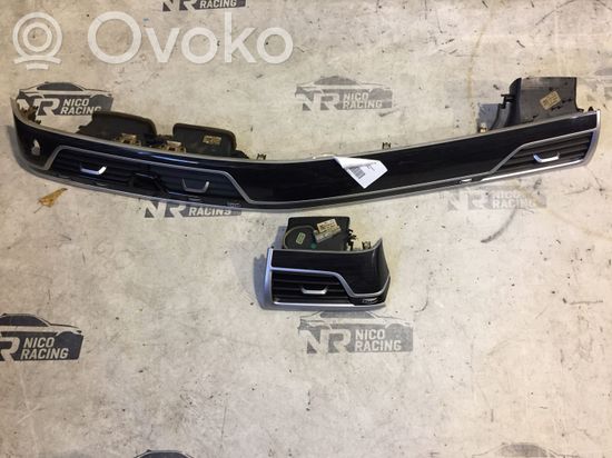 BMW 7 G11 G12 Panel trim