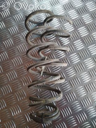 Volkswagen Golf III Rear coil spring