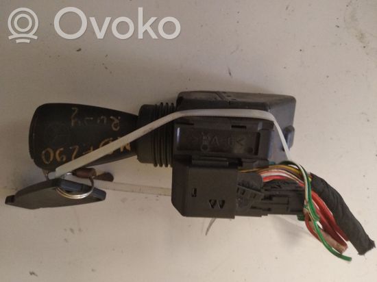 Mercedes-Benz E W210 Ignition lock 2085450108