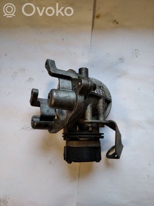 BMW 5 E39 Throttle valve