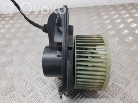Volkswagen PASSAT B5.5 Heater fan/blower 740221233F 8D1820021