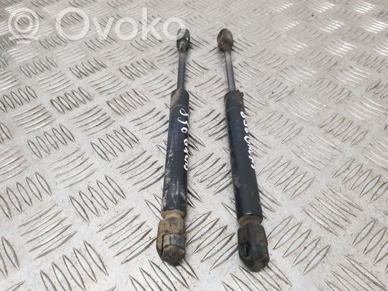Audi A4 S4 B5 8D Tailgate/trunk strut/damper 8D5827552F