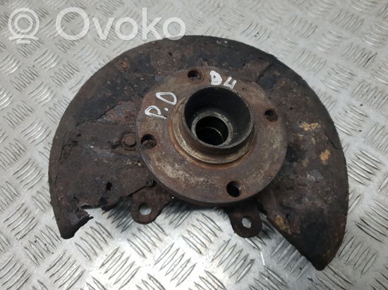 Audi 80 90 S2 B4 Front wheel hub