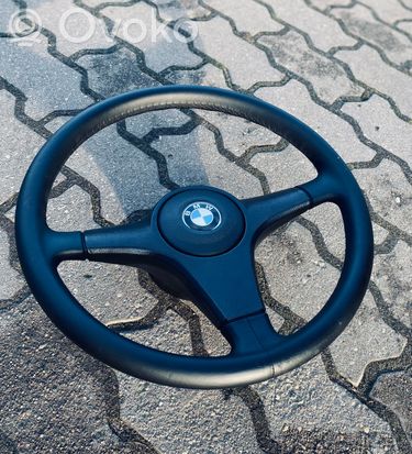BMW 3 E30 Steering wheel