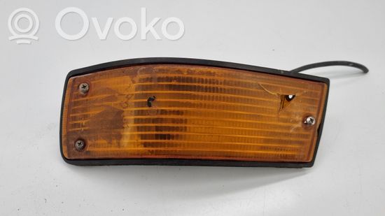 BMW 5 E28 Front indicator light 1373300