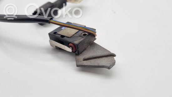 BMW 5 E28 Sensor 1375137