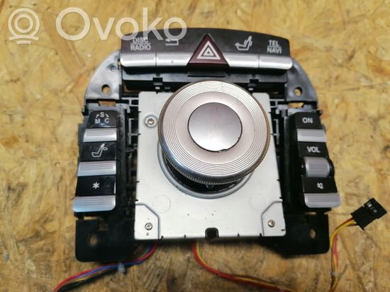 Mercedes-Benz S W221 Head unit multimedia control A2218706251