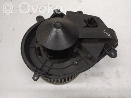 Volkswagen PASSAT B5 Heater fan/blower 8D1820021