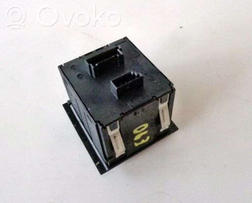 BMW 3 E90 E91 Hazard light switch 694565201 6945652