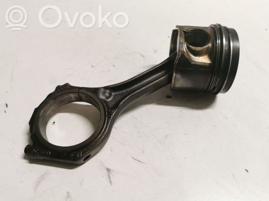 Audi A8 S8 D3 4E Piston with connecting rod 057A