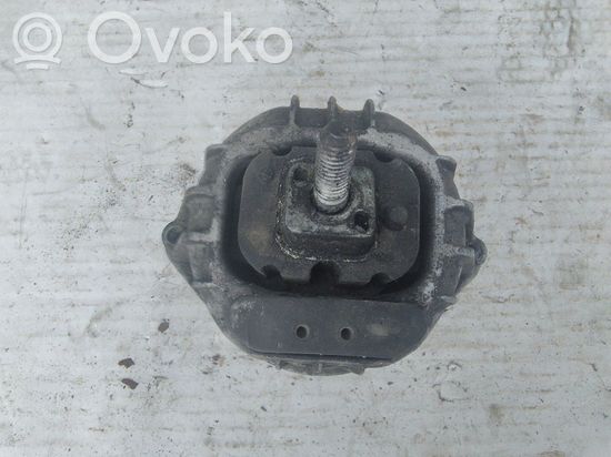BMW 1 E81 E87 Engine mount bracket 13981112