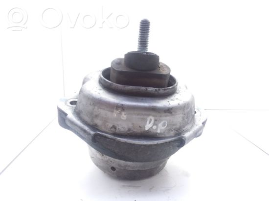 BMW X5 E53 Engine mount bracket 67584401