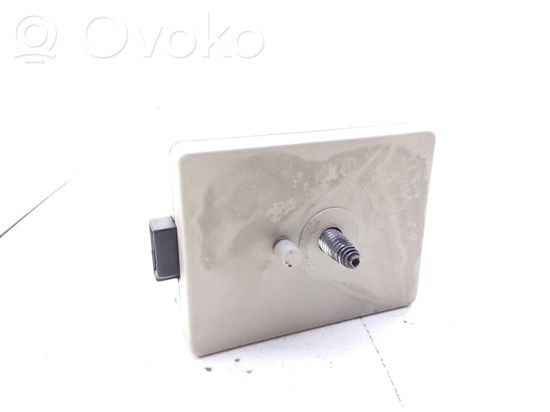 BMW 3 E90 E91 Aerial antenna amplifier 693264403 21367510