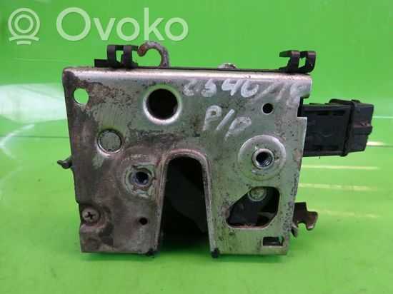 Audi A6 S6 C4 4A Front door lock