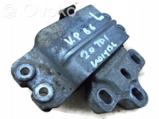 Volkswagen PASSAT B6 Engine mount bracket 1K0199555AA